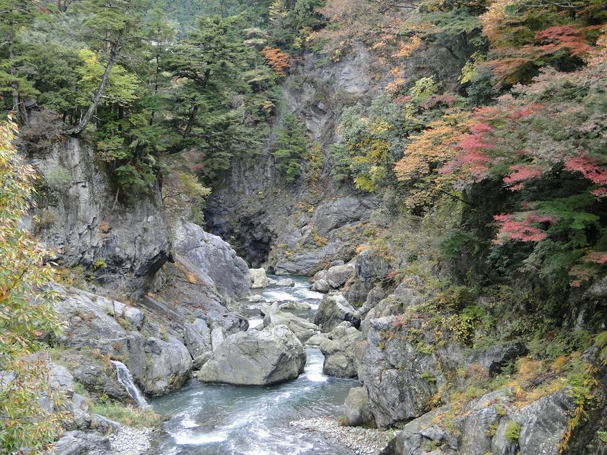 Hatonosu Canyon - Tokyo | MATCHA - JAPAN TRAVEL WEB MAGAZINE