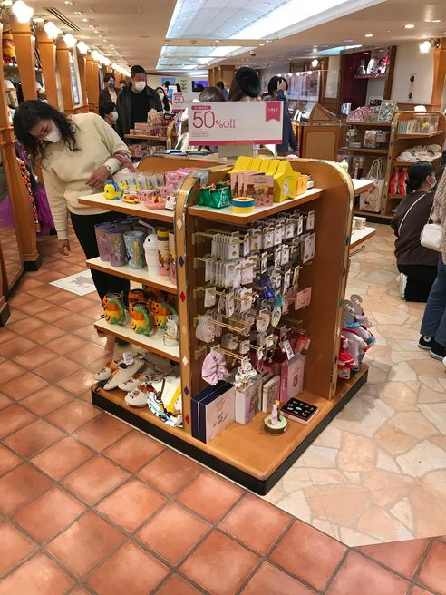 ディズニーストア 心斎橋店 大阪 Matcha やさしい日本語