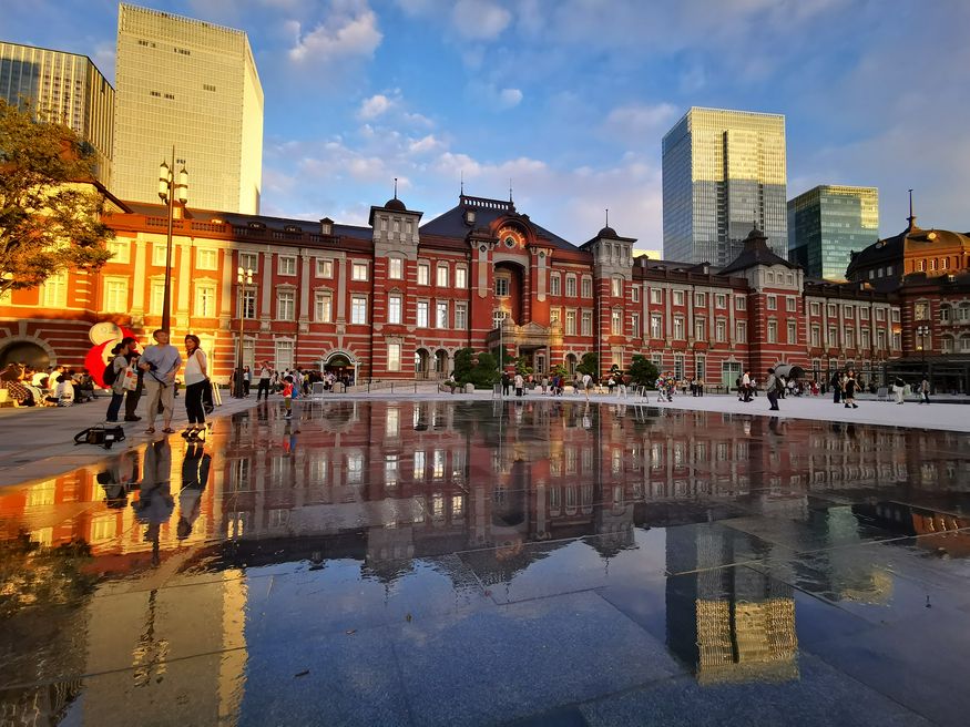 東京駅丸の内駅前広場 東京 Matcha やさしい日本語
