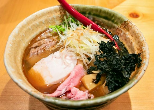 焼きあご塩らー麺 たかはし 新宿本店 焼きあご塩らー麺 たかはし 新宿本店 Matcha Ramen Magazine Matcha 訪日外国人観光客向けwebマガジン